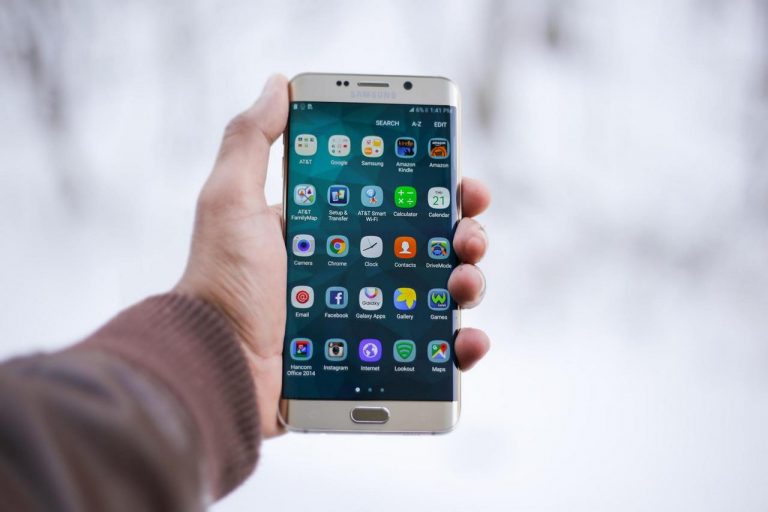 Jak aplikacje na telefon upraszczają nasze życie?