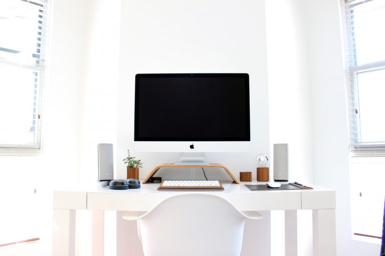 Nowoczesne biuro w stylu loft – jak je urządzić?