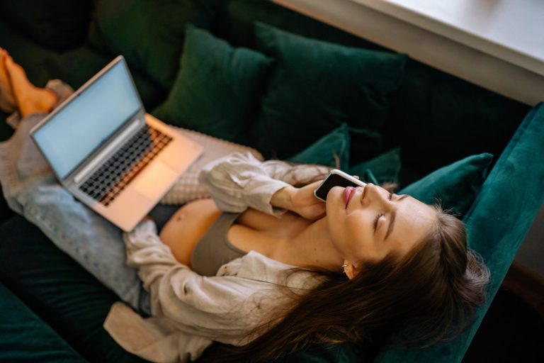 Kurs tworzenia aplikacji mobilnych – kto powinien się na niego zapisać?
